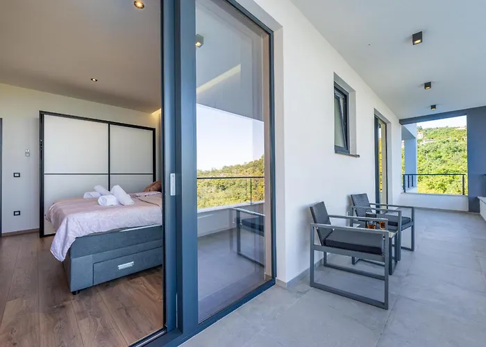 Ziganto With A View Of The Kvarner Bay Vila