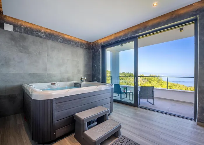 Ziganto With A View Of The Kvarner Bay Vila *